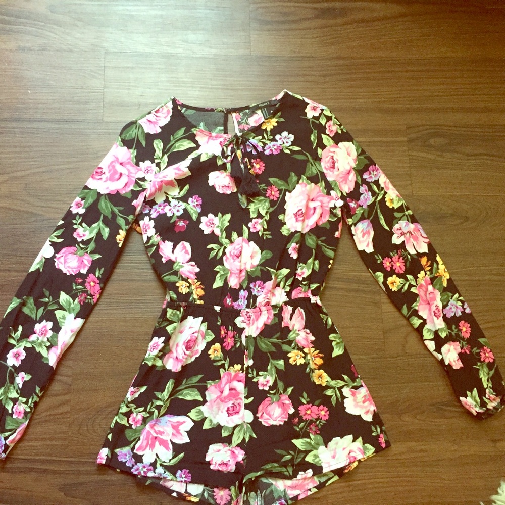 Long sleeve summer romper